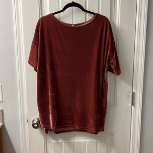 Pink mts Velvet short sleeve XL top